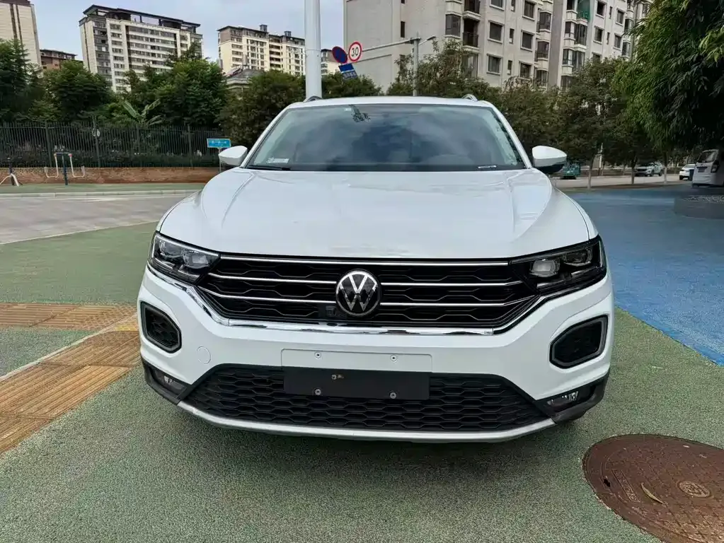 Volkswagen T-Roc — фото 7