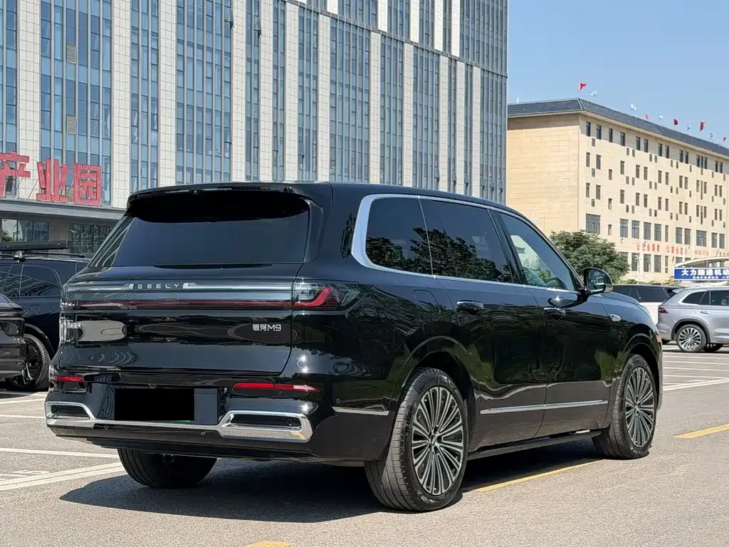 Geely Galaxy M9 — фото 5