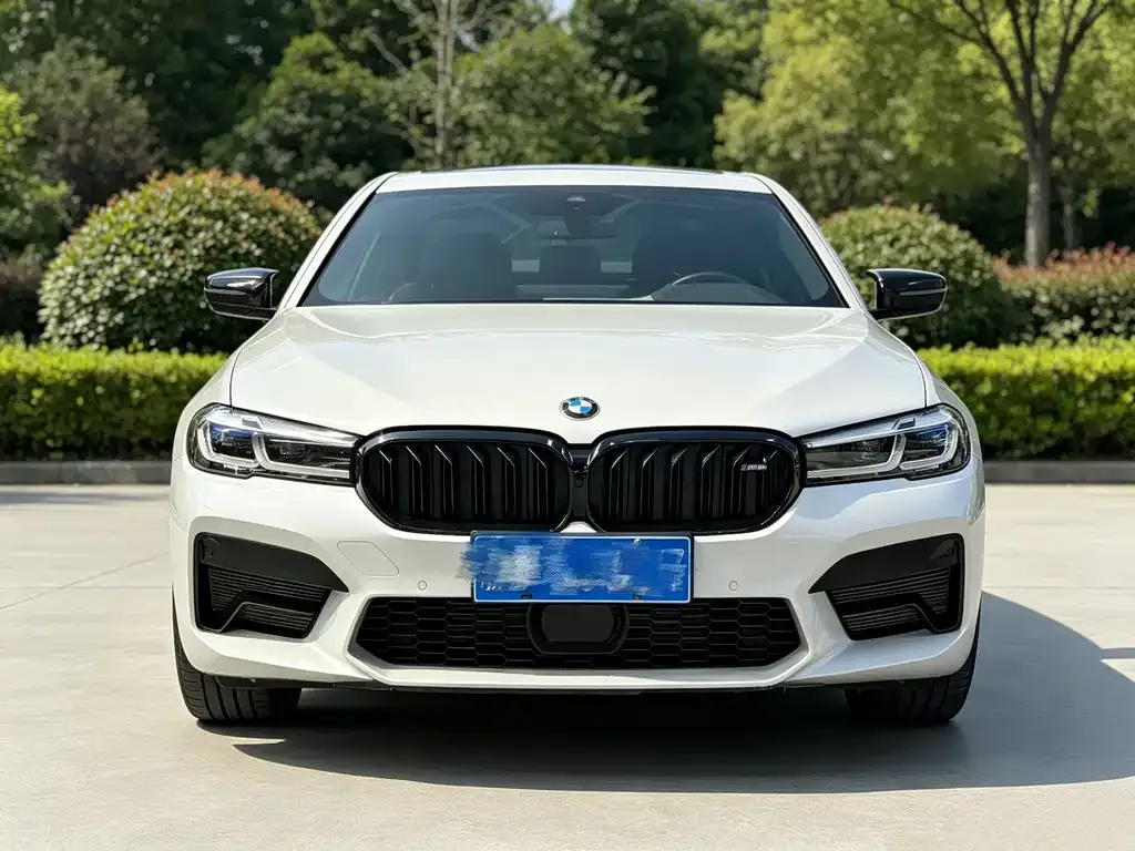 BMW 5 Series — фото 2
