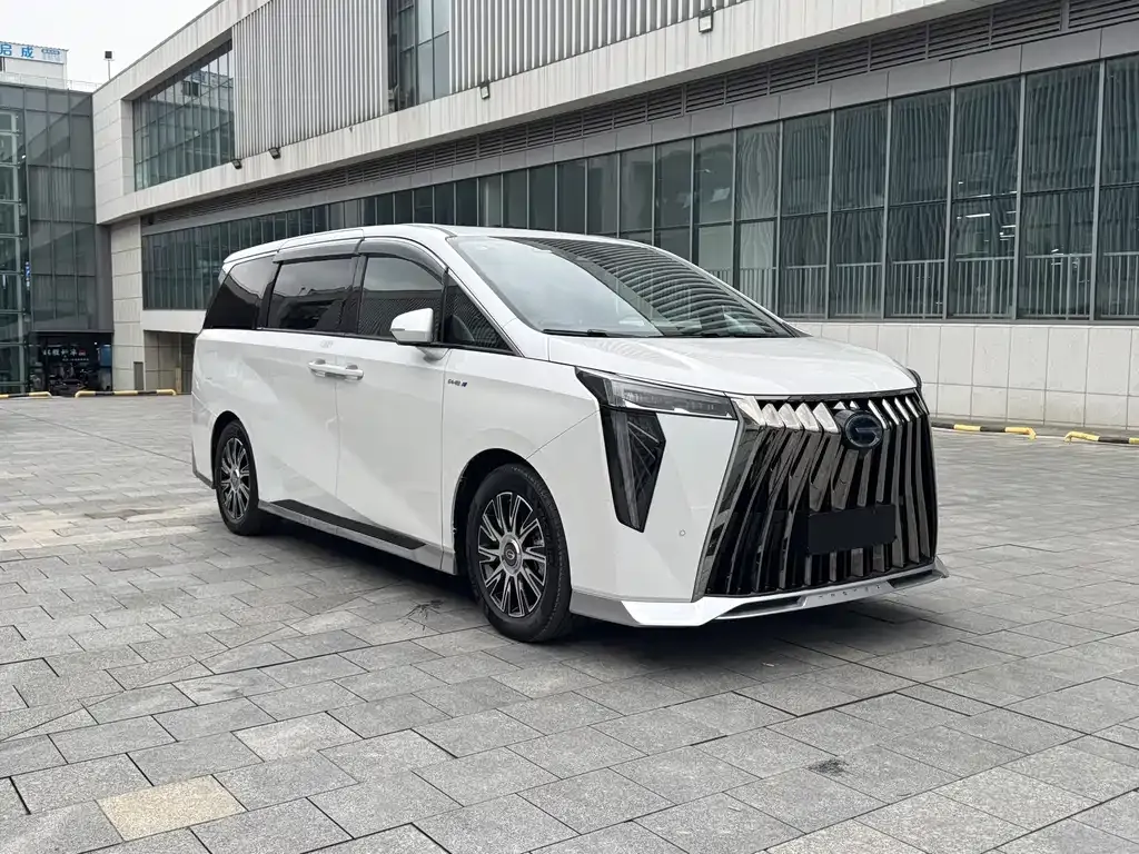 GAC Motor Trumpchi E9 — фото 9