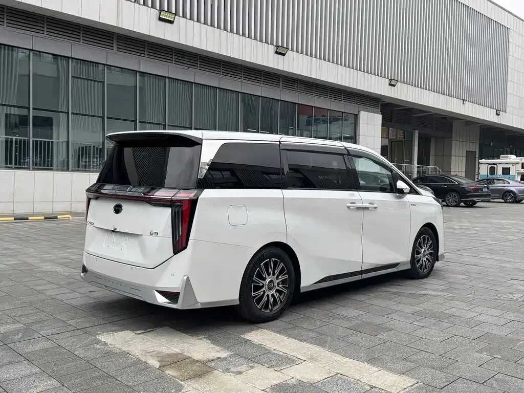 GAC Motor Trumpchi E9 — фото 7