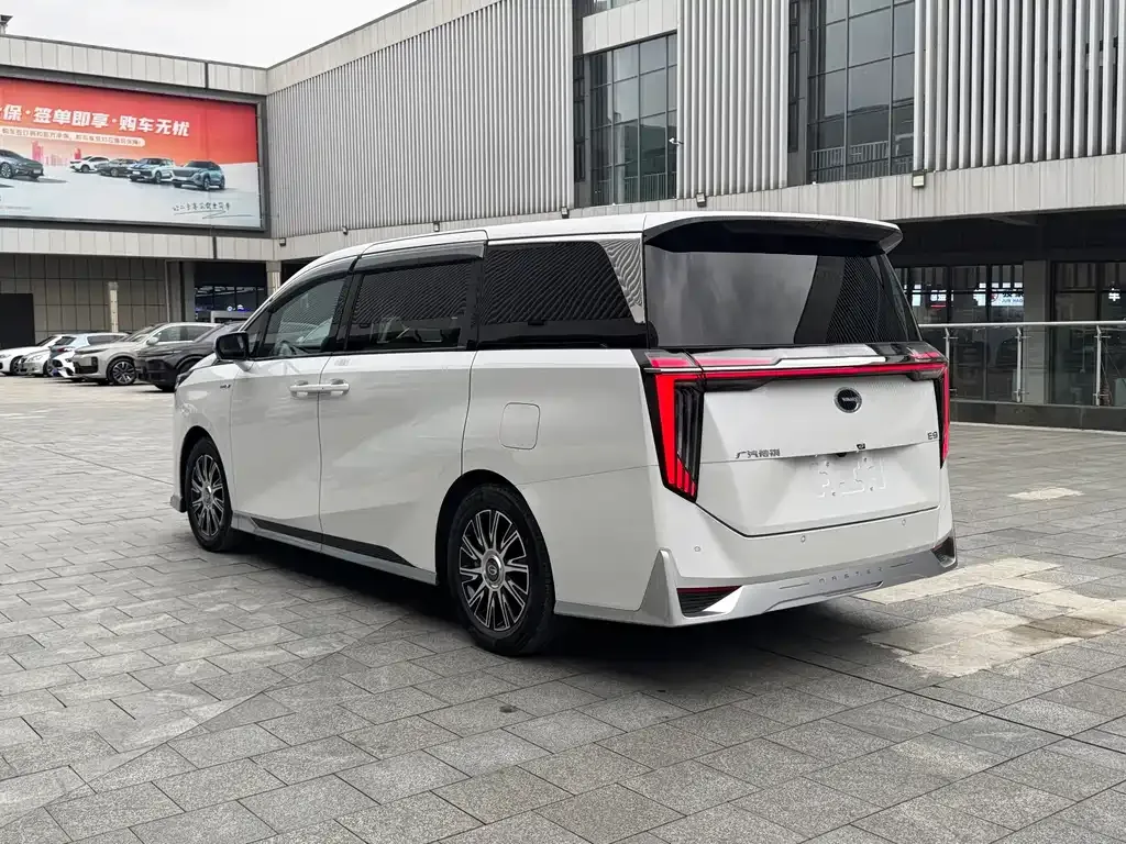GAC Motor Trumpchi E9 — фото 3