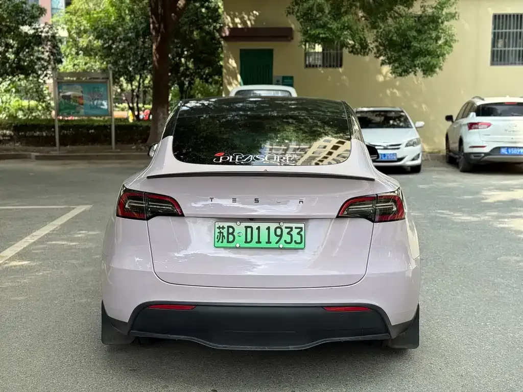 Tesla Model Y — фото 4