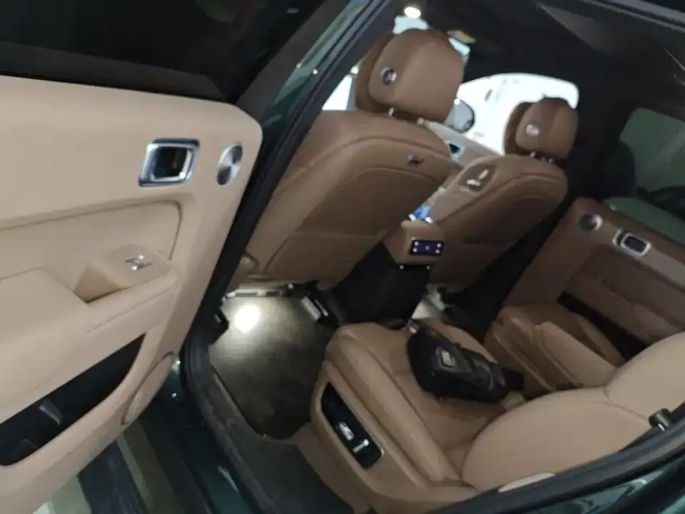 Li Auto L9 — фото 7