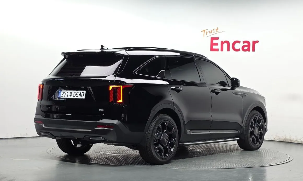 Kia Sorento — фото 9