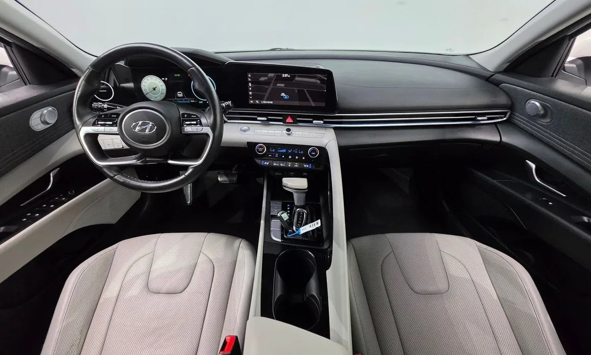 Hyundai AVANTE — фото 9