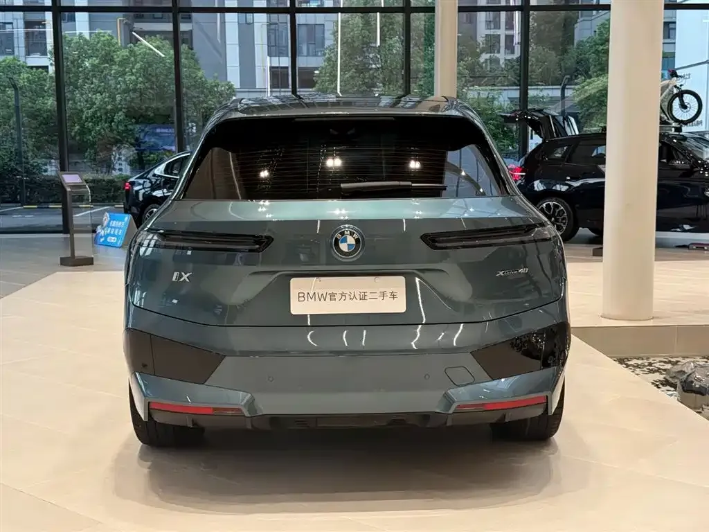 BMW iX — фото 10