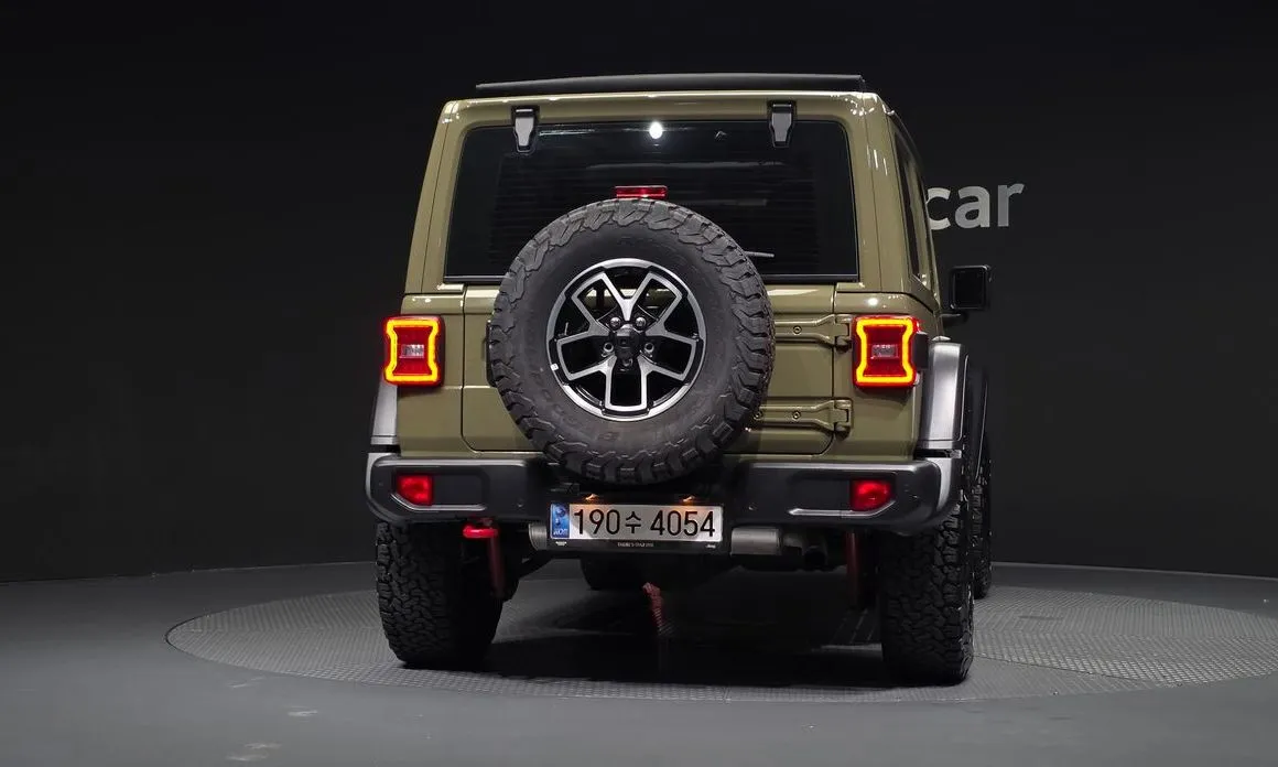 Jeep Wrangler — фото 6