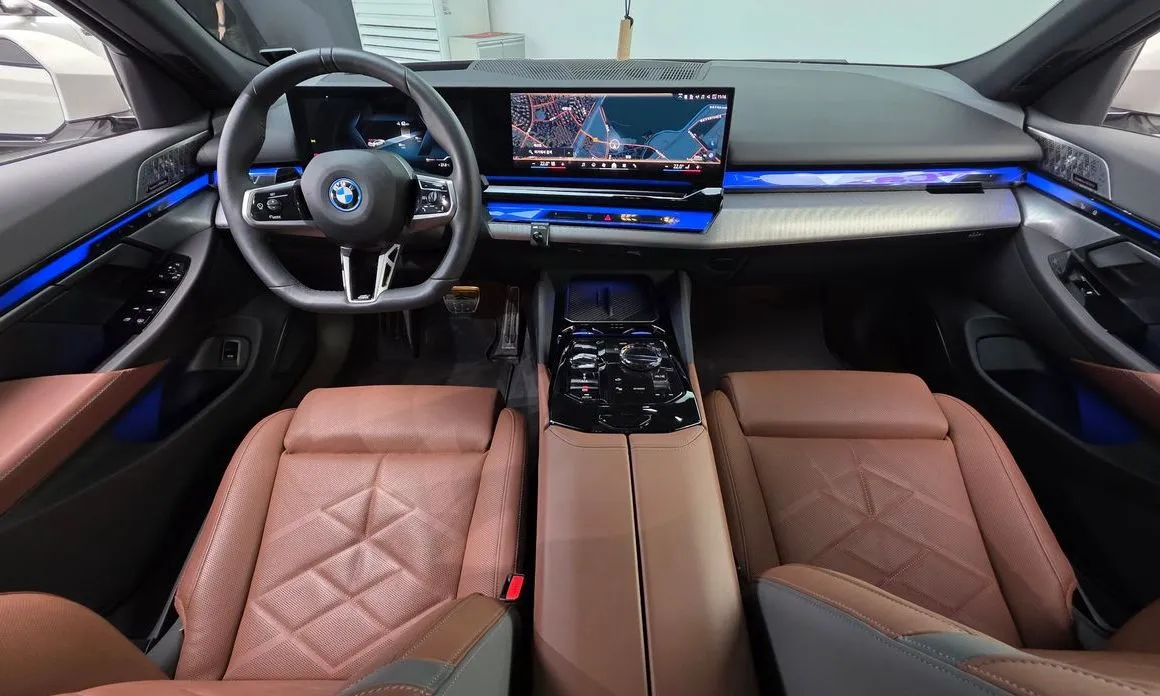 BMW i5 — фото 10