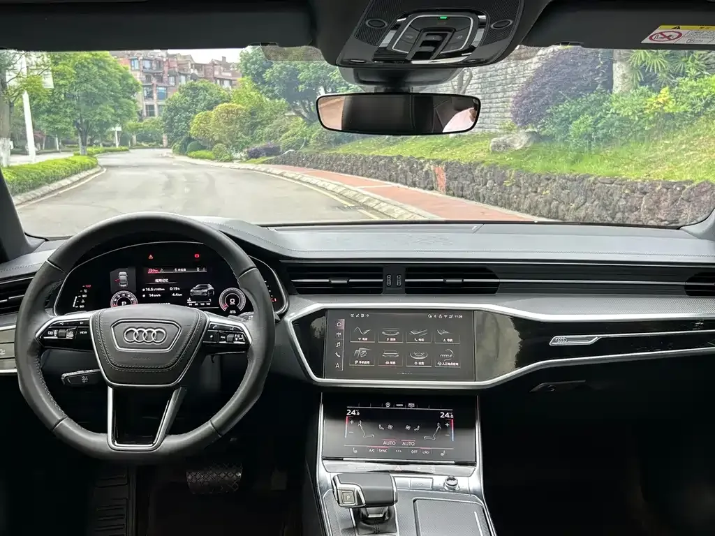 Audi A6L — фото 2