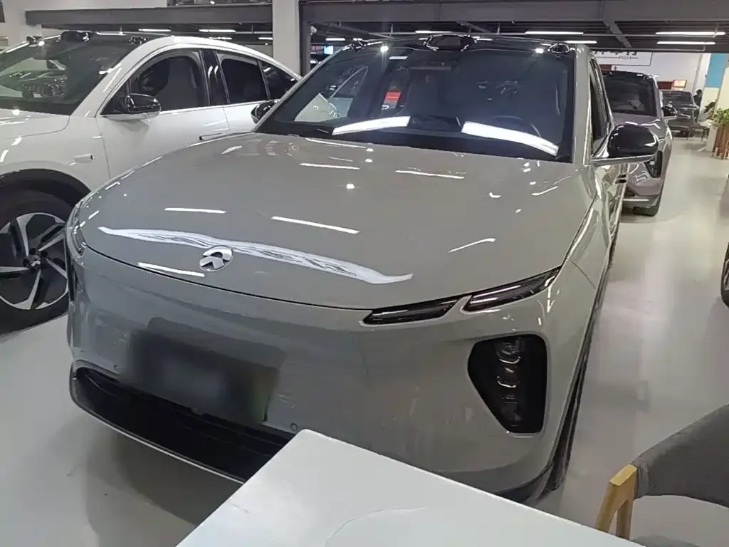 NIO EC6 — фото 9