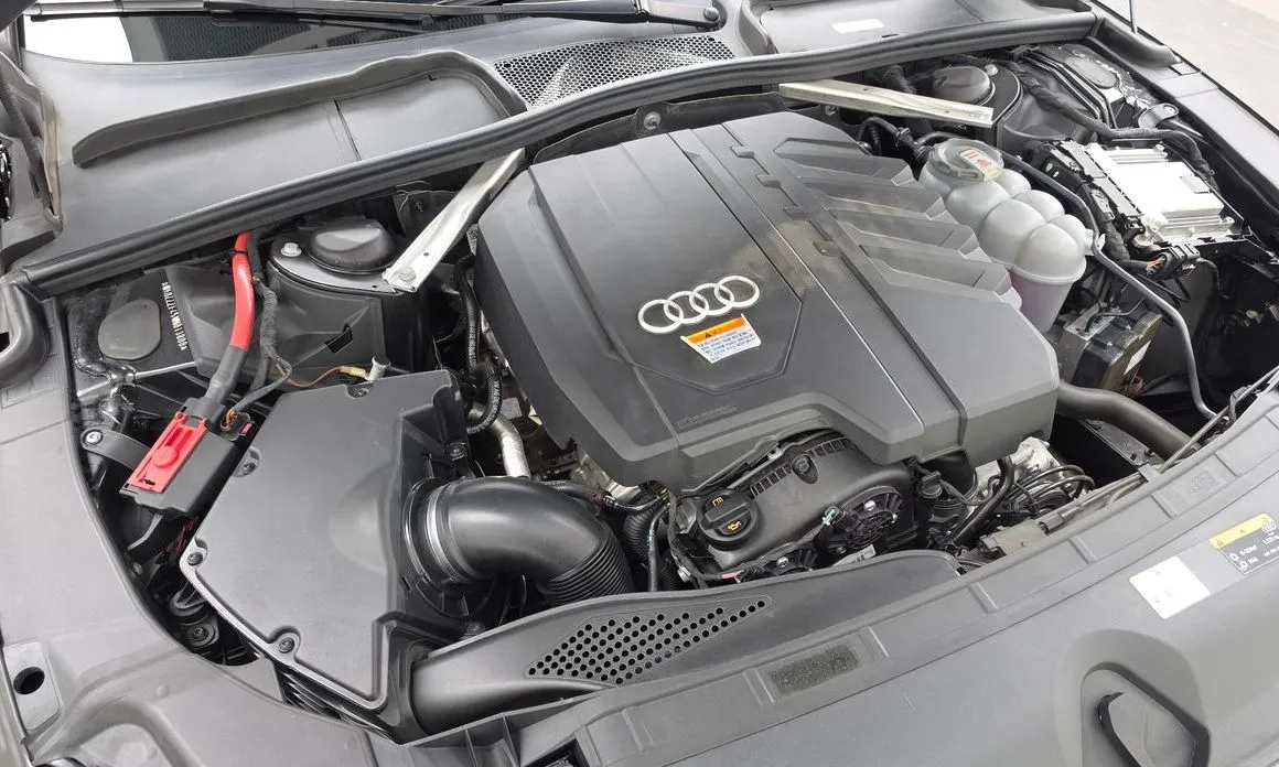 Audi A4 — фото 9