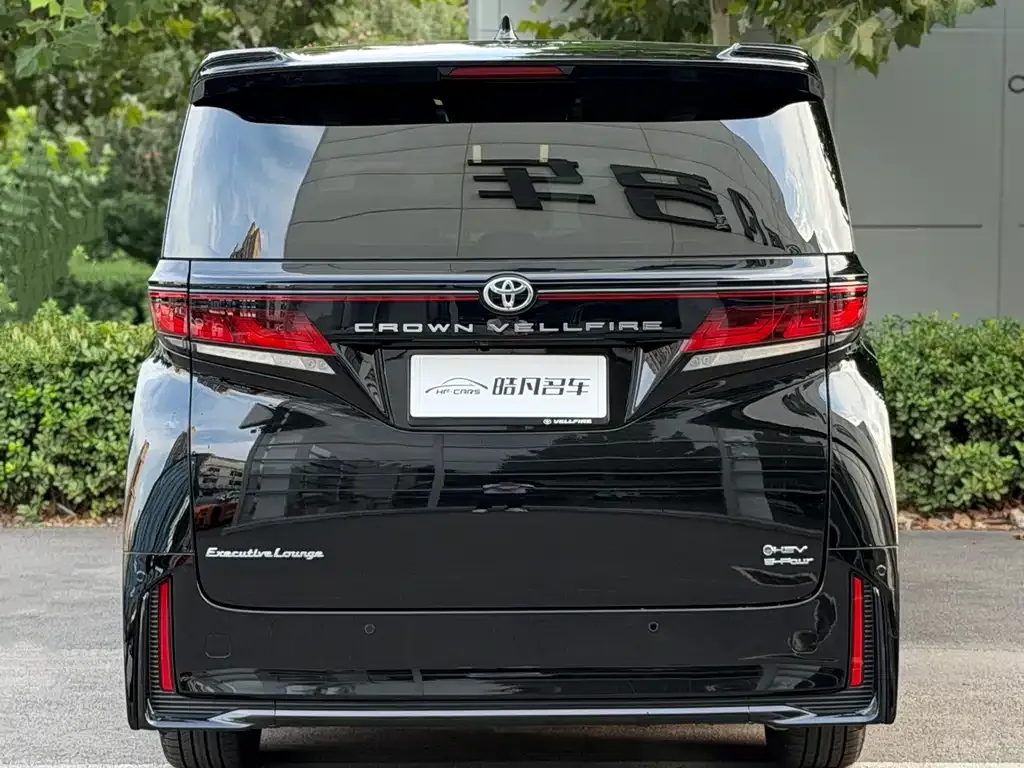 Toyota Vellfire — фото 6