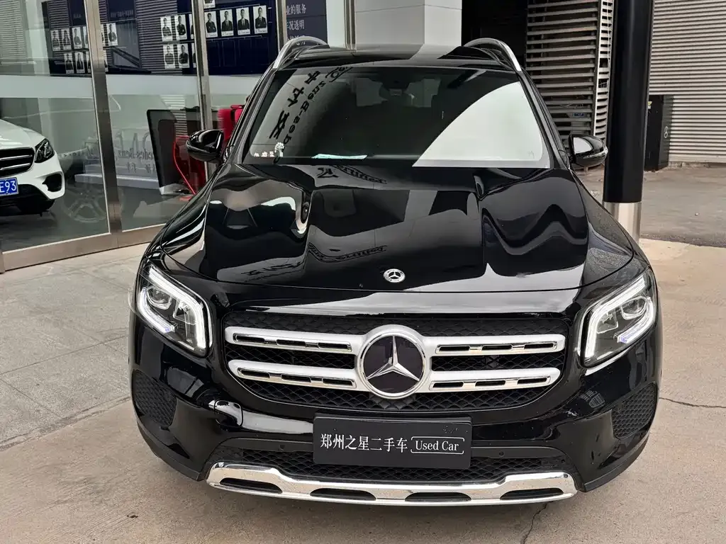 Mercedes-Benz GLB — фото 2
