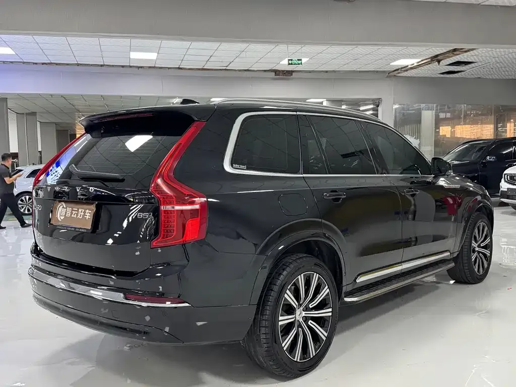 Volvo XC90 — фото 7