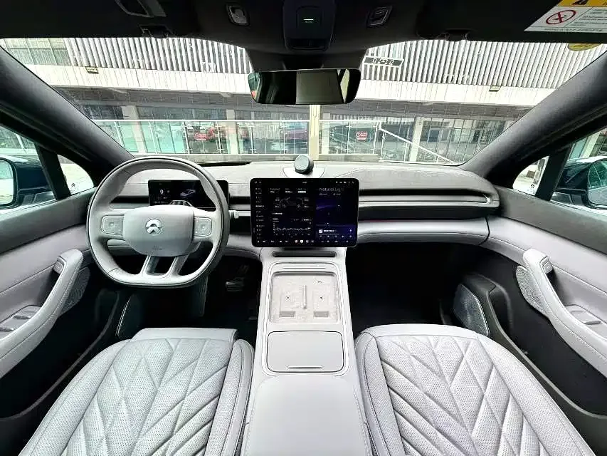 NIO EC6 — фото 9