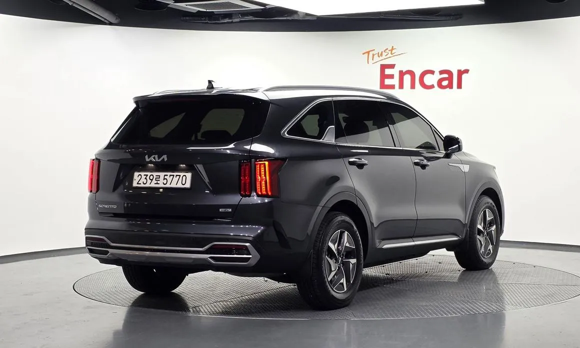 Kia Sorento — фото 6