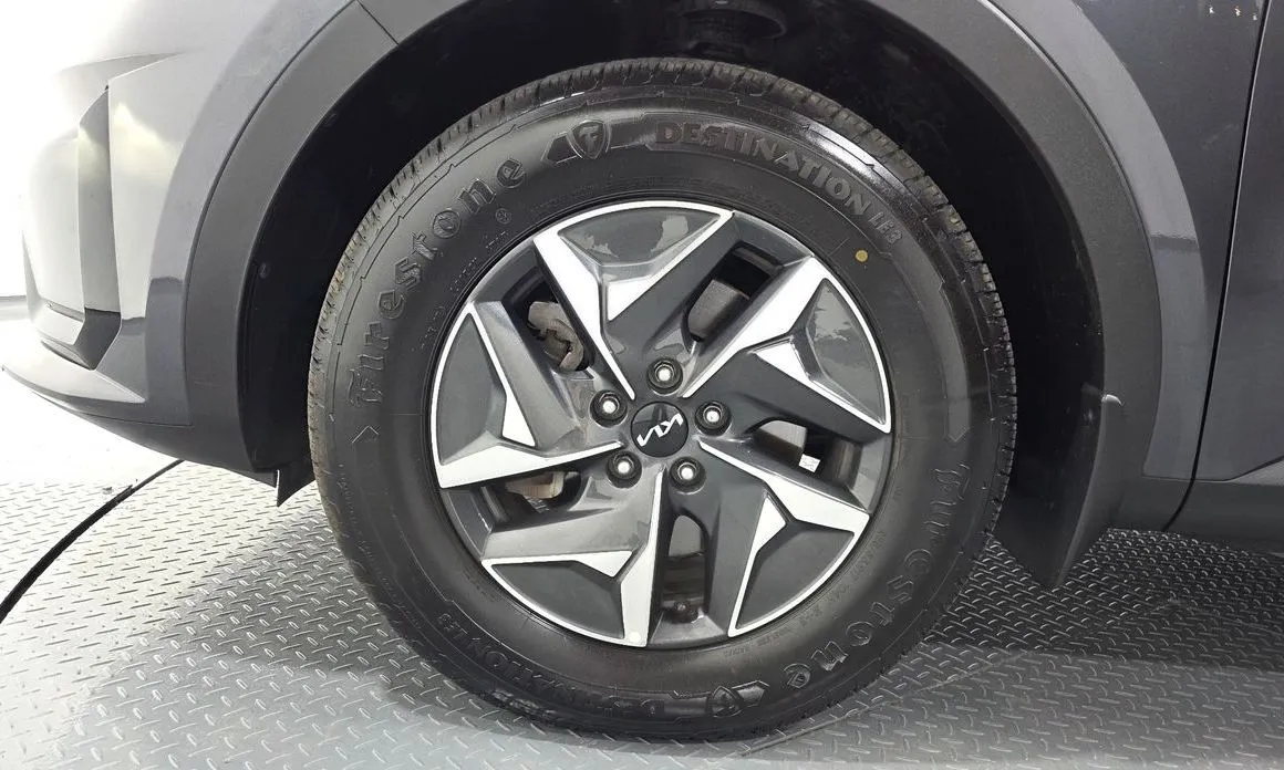 Kia Sorento — фото 9