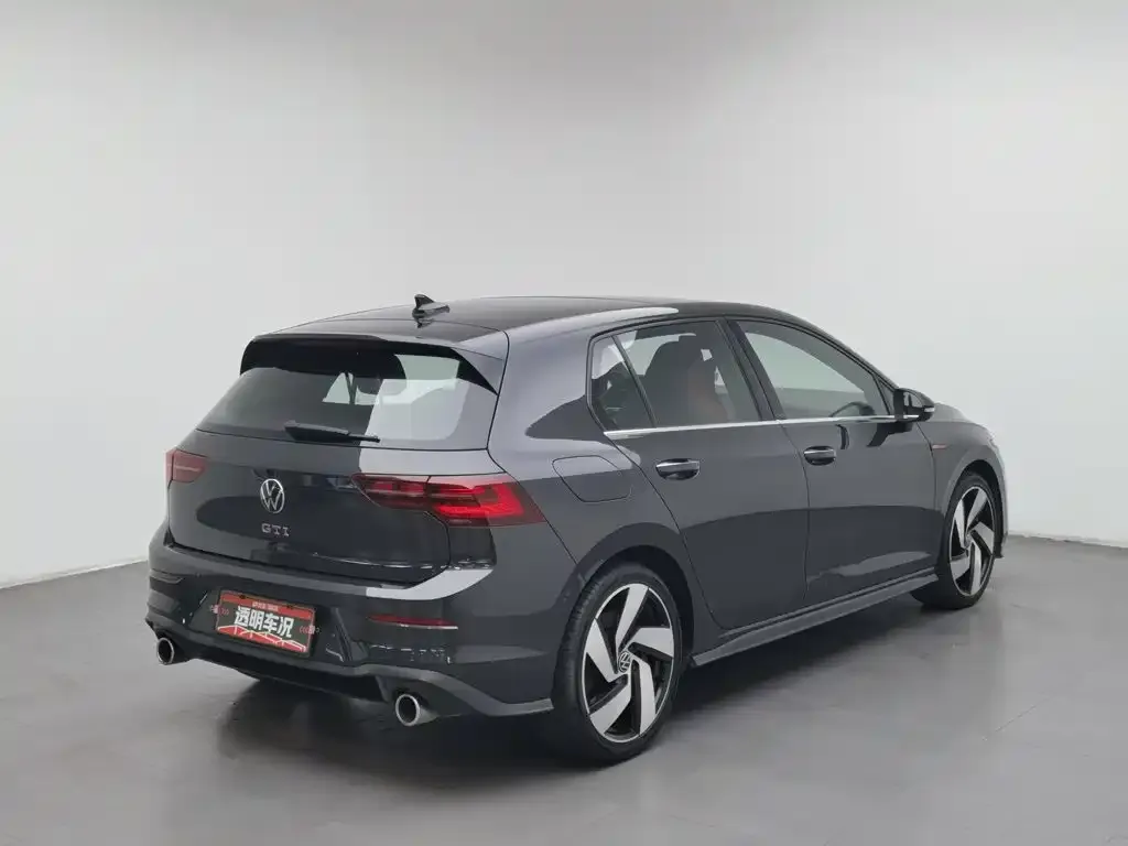 Volkswagen Golf GTI — фото 3