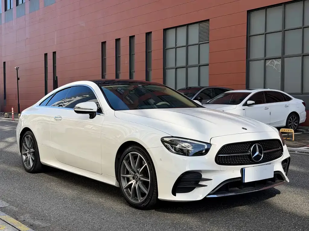 Mercedes-Benz E-Class (Import) — фото 6