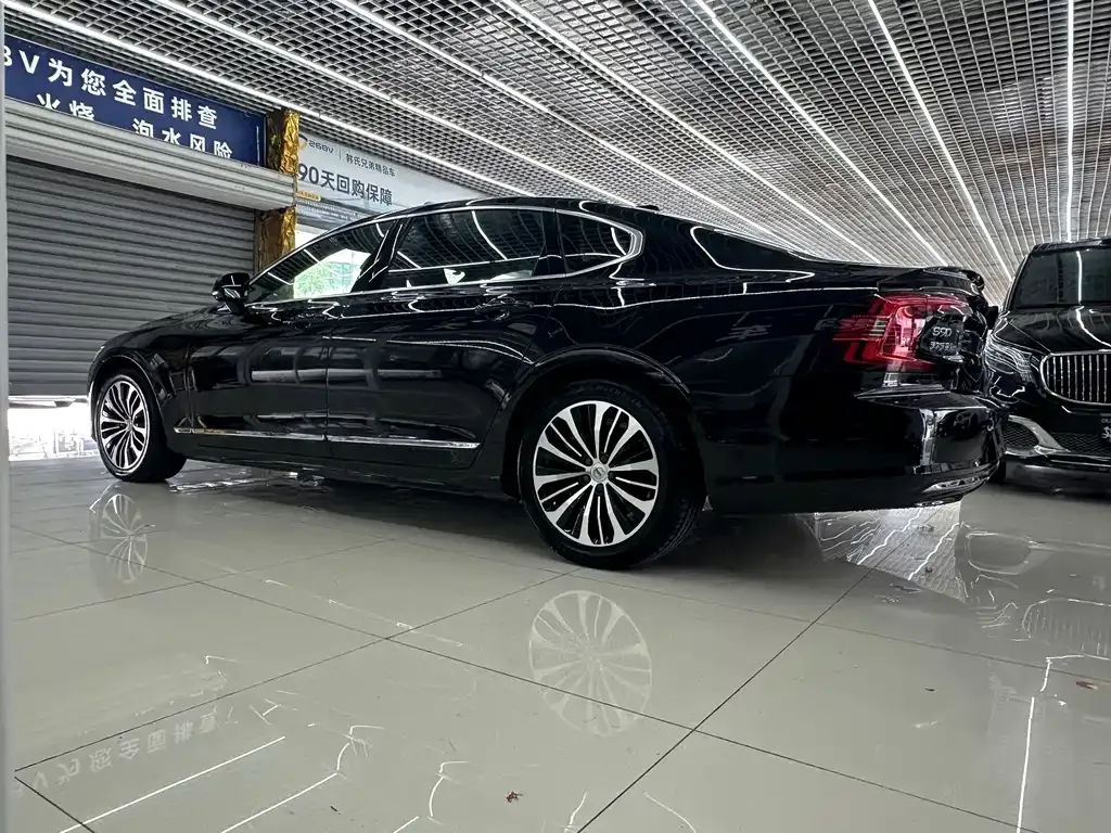 Volvo S90 — фото 8