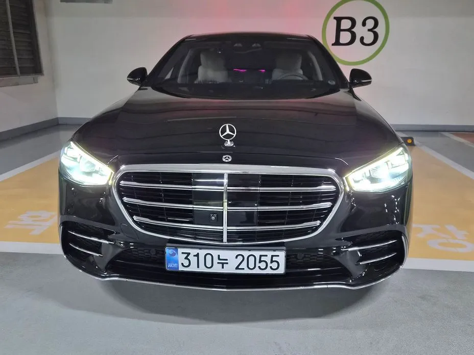 Mercedes-Benz S-Class — фото 1