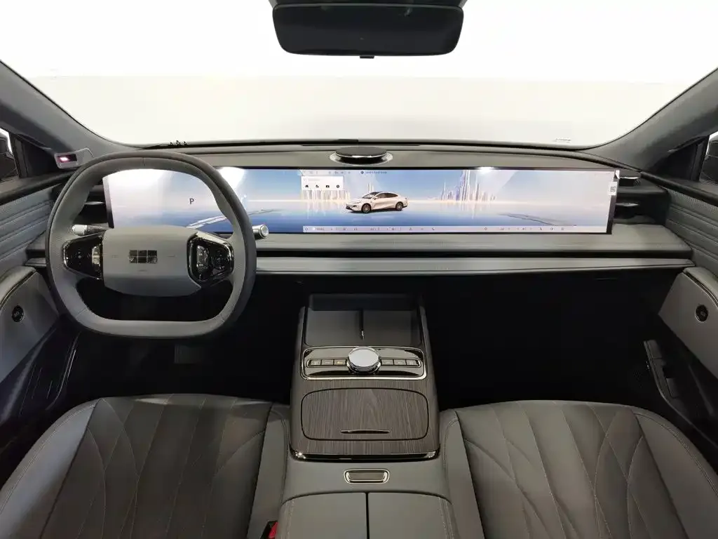 Geely Galaxy E8 — фото 4