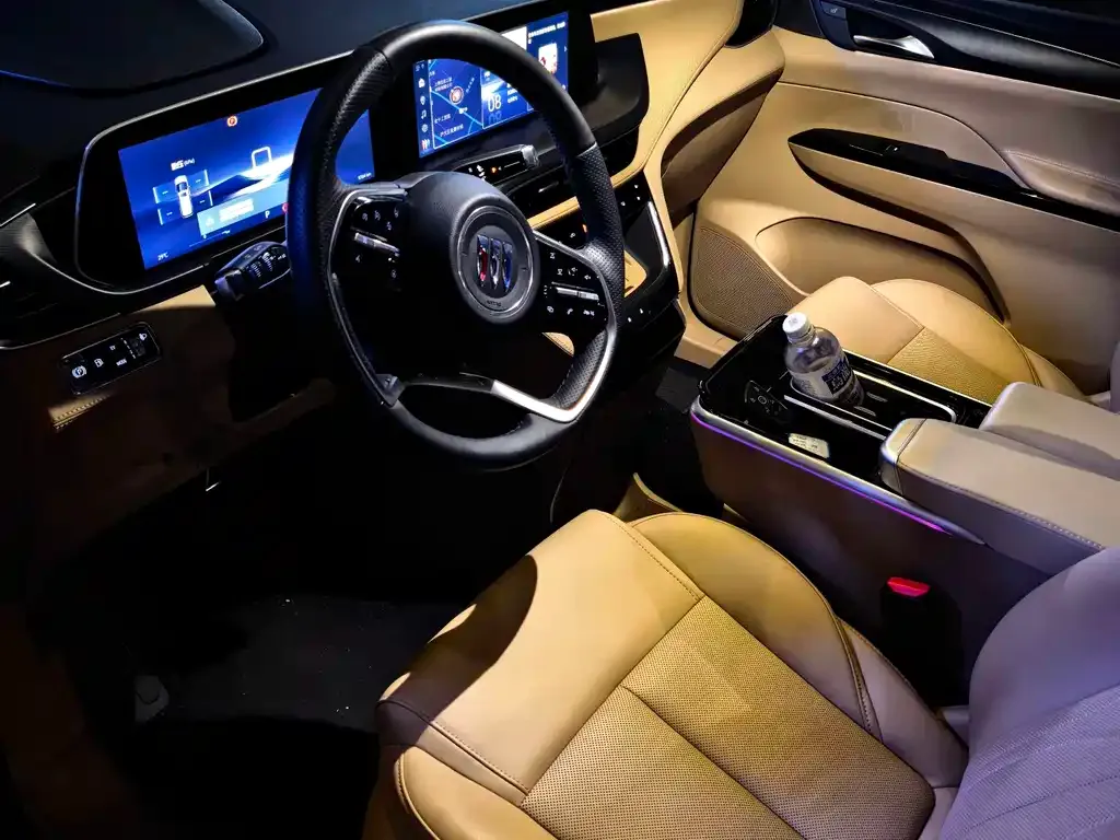 Buick GL8 Hybrid — фото 3