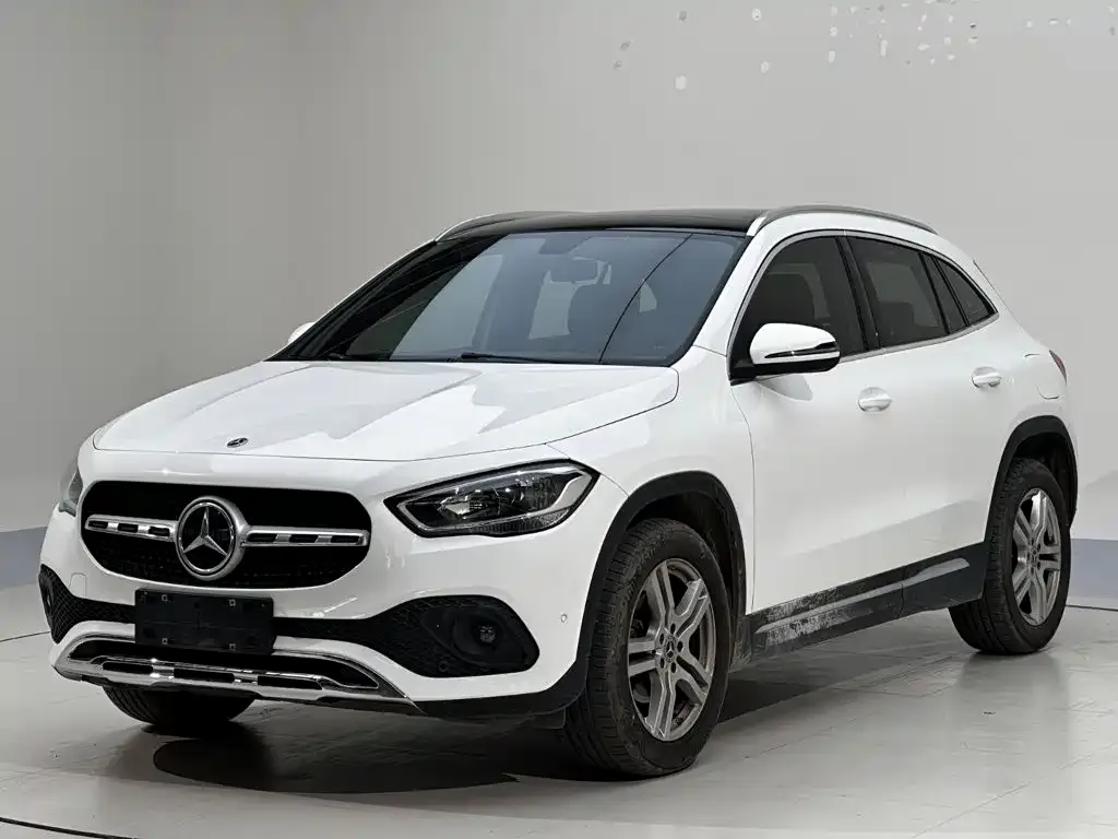 Mercedes-Benz GLA — фото 1