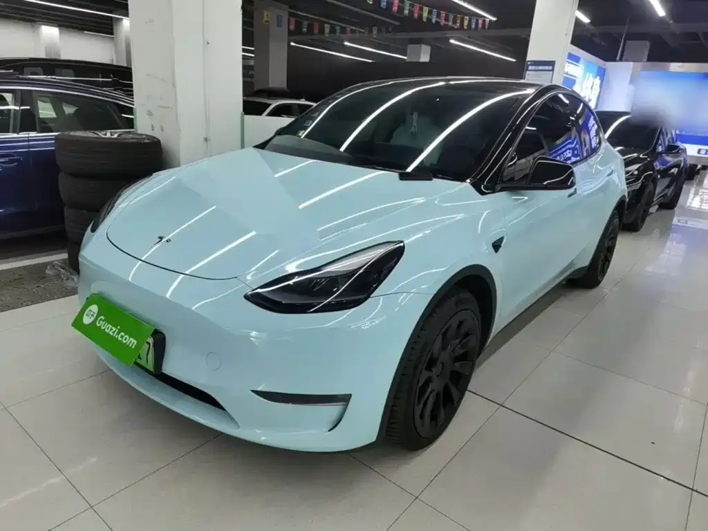 Tesla Model Y — фото 9