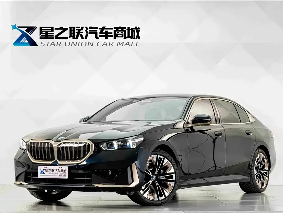 BMW 5 Series — фото 1