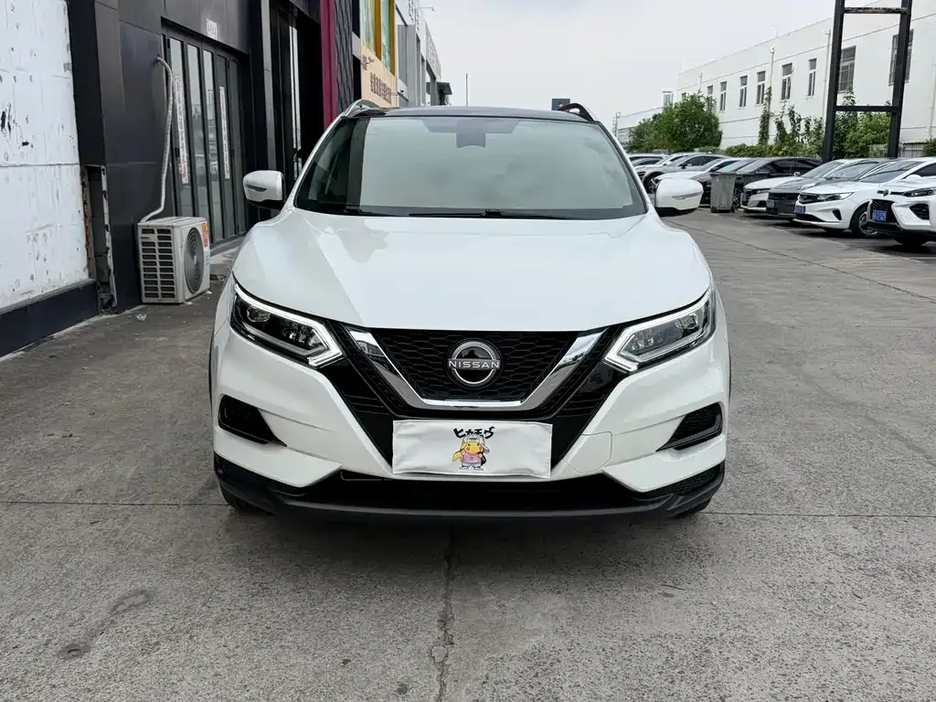 Nissan Qashqai — фото 10