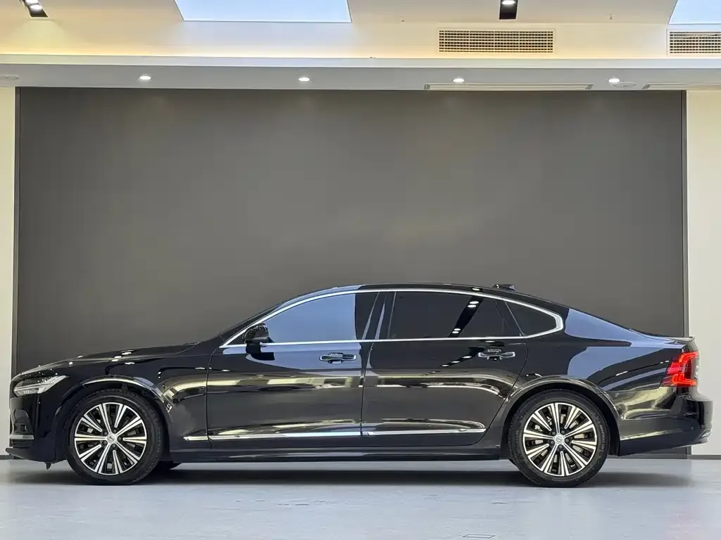 Volvo S90 — фото 8