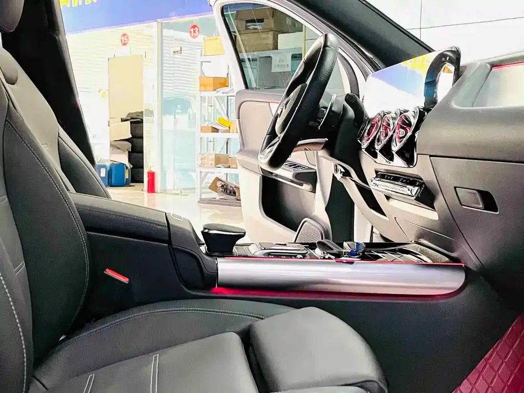 Mercedes-Benz GLA AMG — фото 2