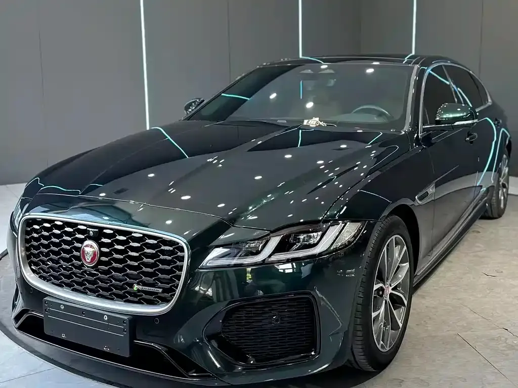 Jaguar XFL — фото 1