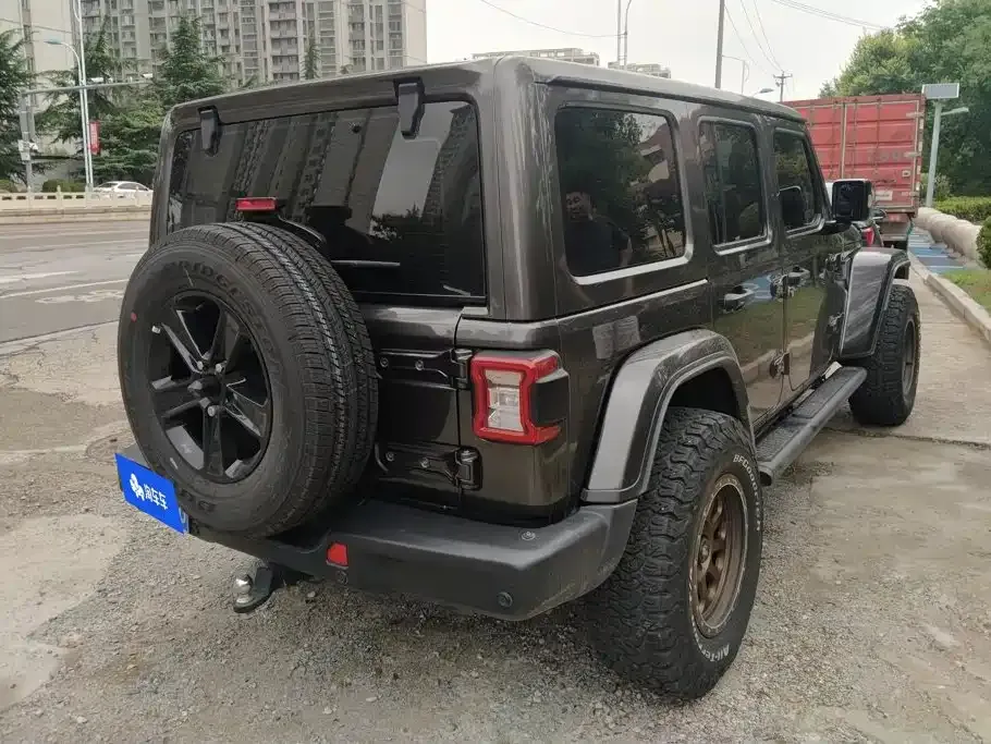 Jeep Wrangler — фото 6