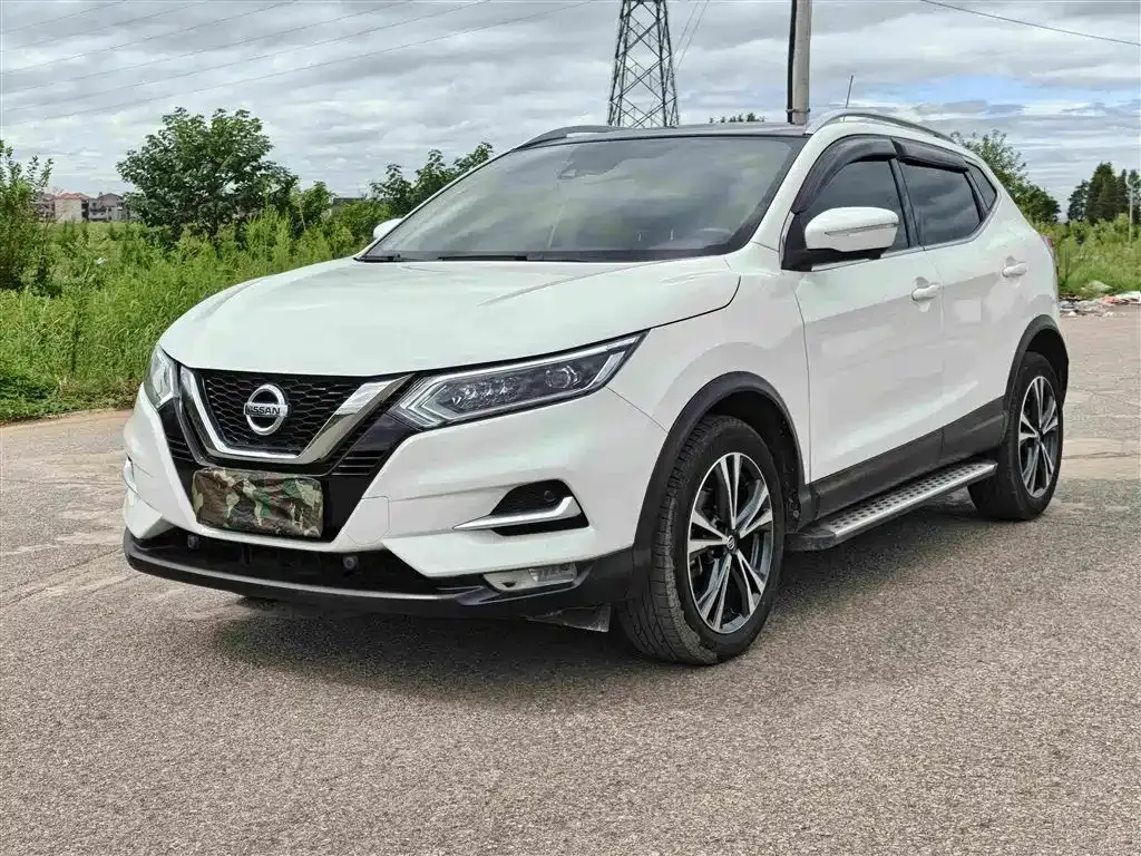 Nissan Qashqai — фото 1