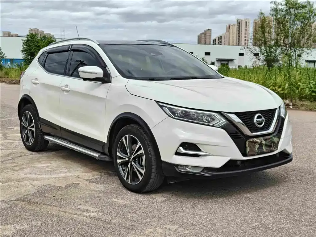 Nissan Qashqai — фото 8