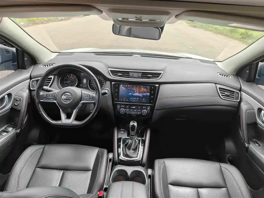 Nissan Qashqai — фото 2