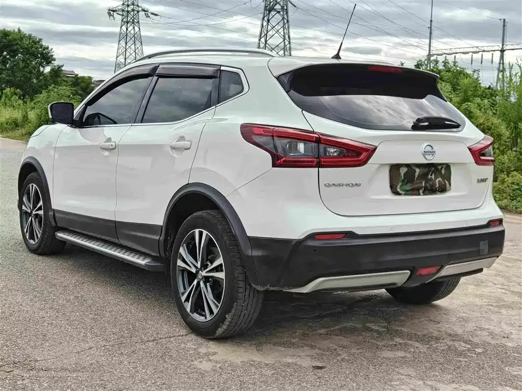 Nissan Qashqai — фото 9