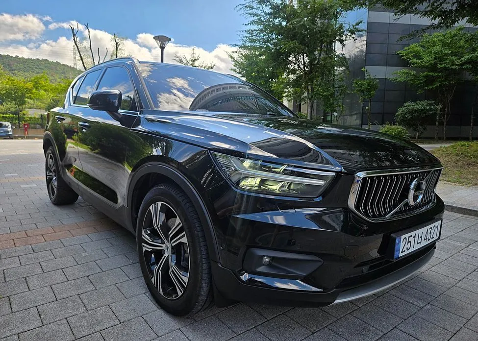 Volvo XC40 — фото 2