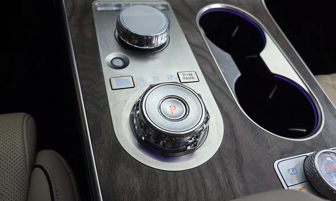 Genesis GV80 — фото 10