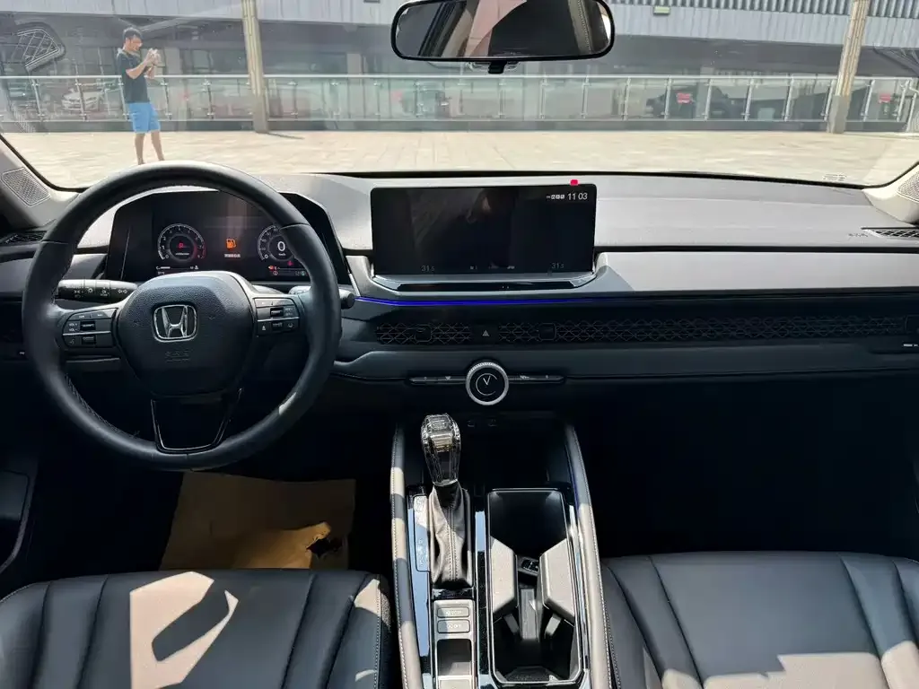 Honda Accord — фото 4