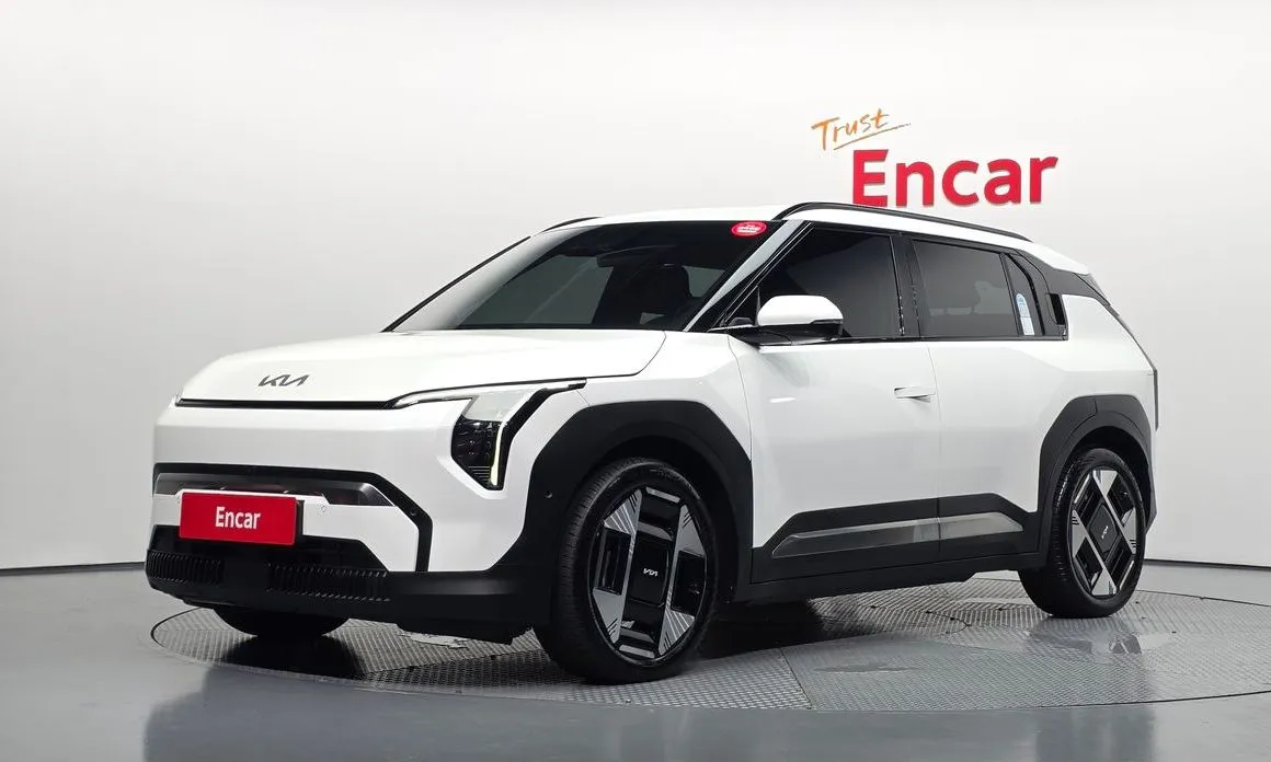 Kia EV3 — фото 1