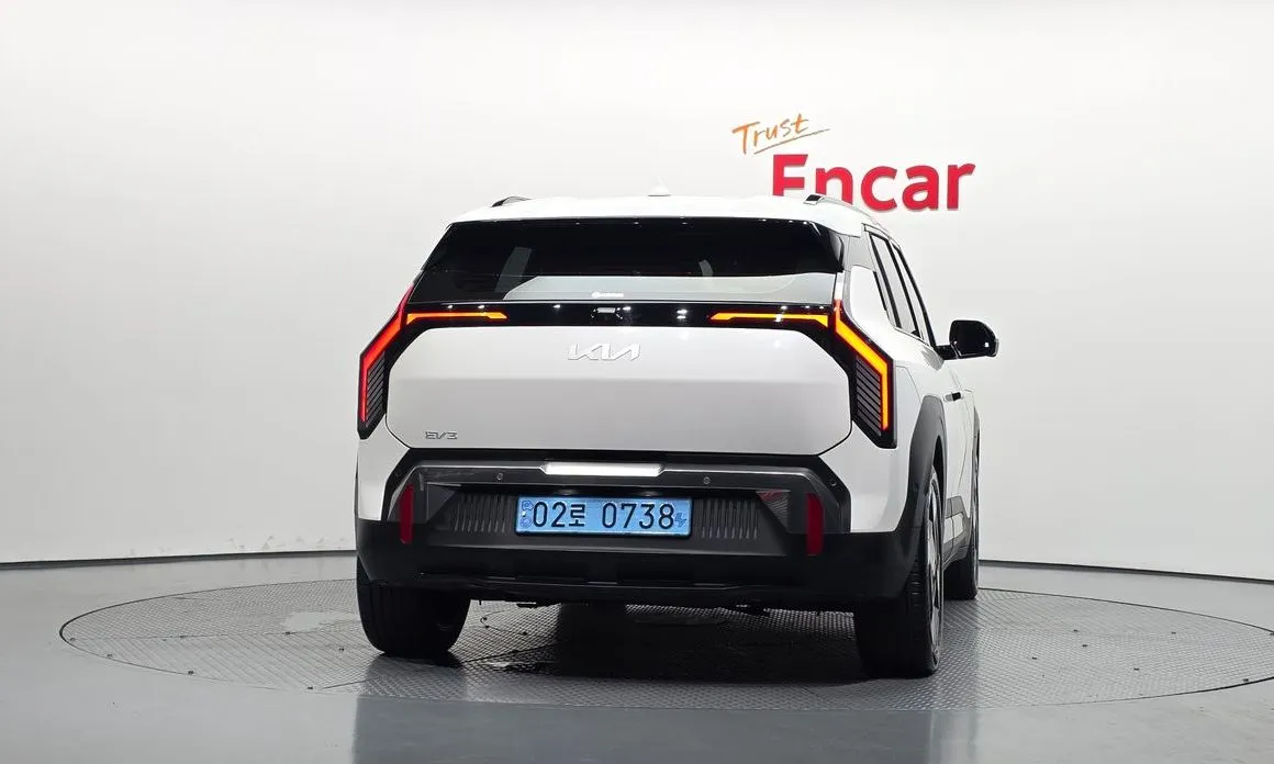 Kia EV3 — фото 3
