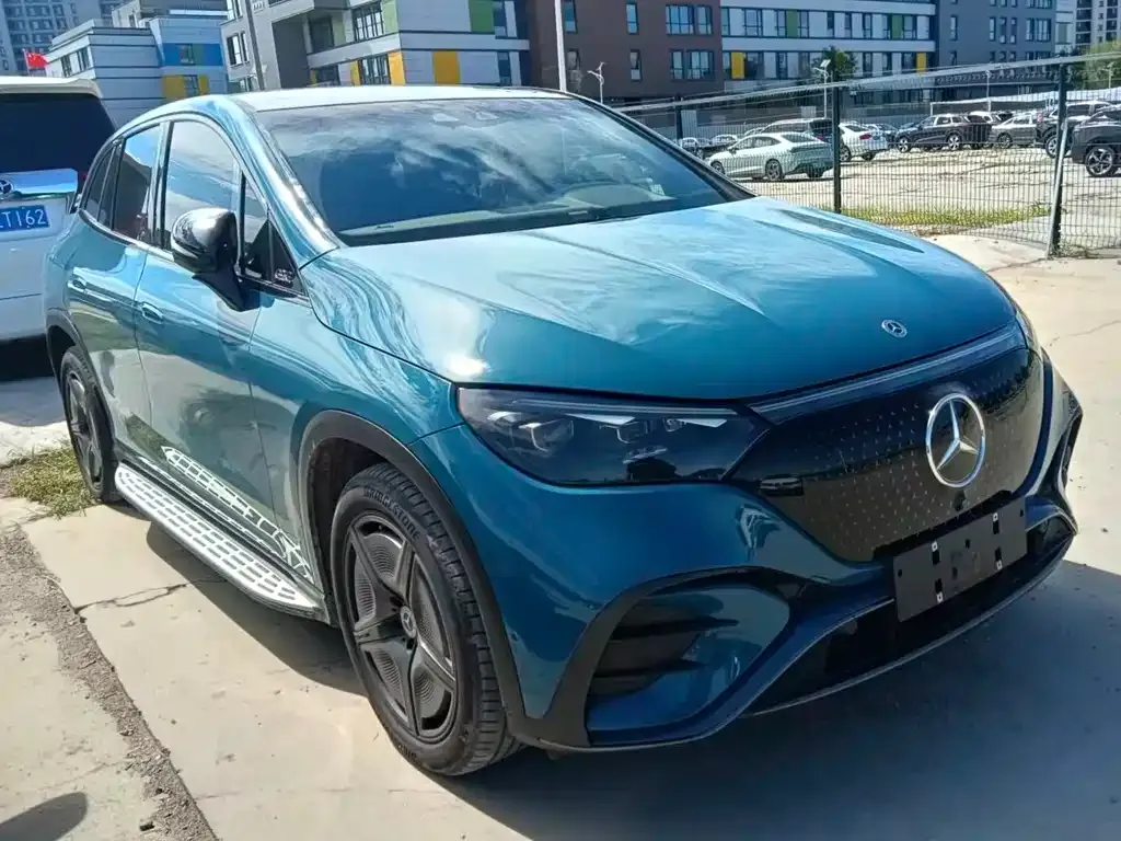 Mercedes-Benz EQE SUV — фото 7