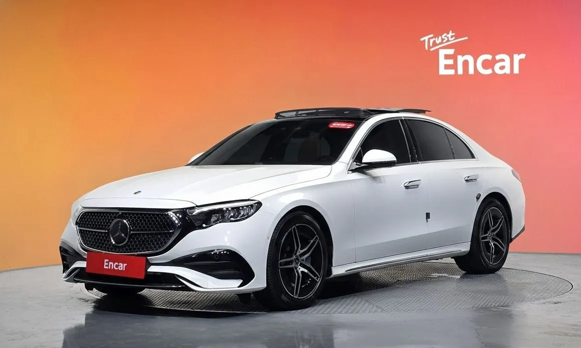 Mercedes-Benz E-Class — фото 1