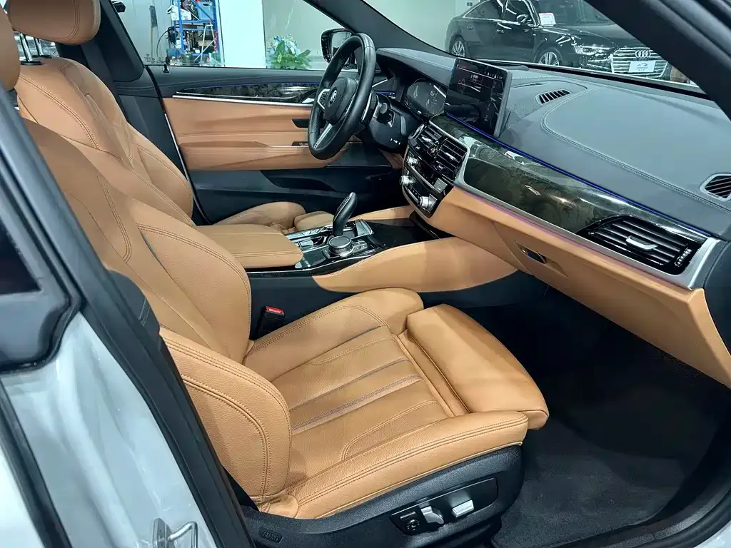 BMW 6 Series GT — фото 8