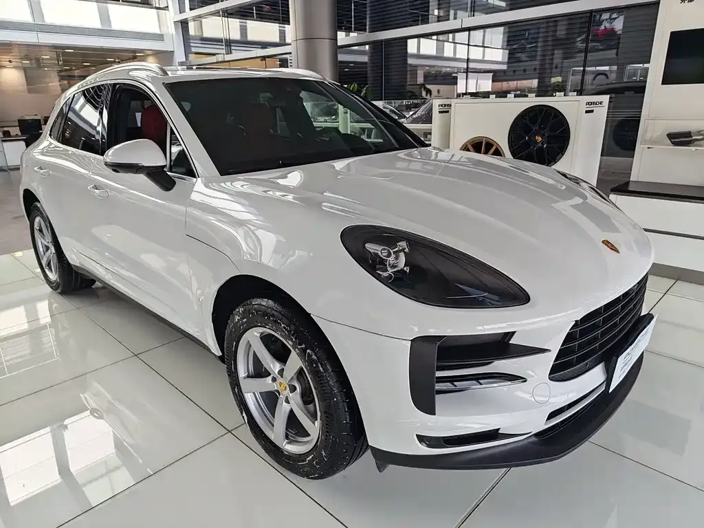 Porsche Macan — фото 9