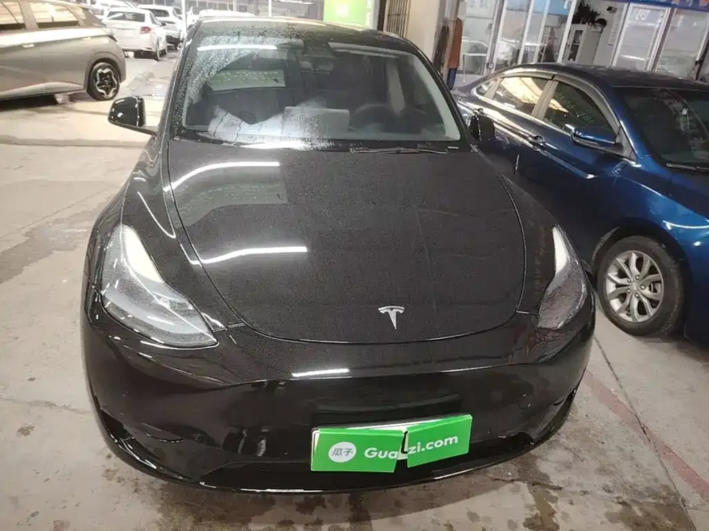 Tesla Model Y — фото 8